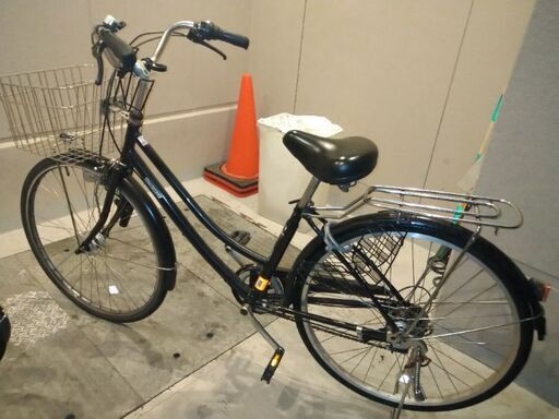 26インチ　自転車(ブラック)　6段変速機付き　■引き取り限定■
