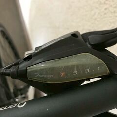 【北見市発】センチュリオン CENTURION クロスバイク AD18J02253 7段切換 700×32C 白 (E3386kxw)の画像