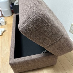 収納付きオットマン／ベンチスツールの画像