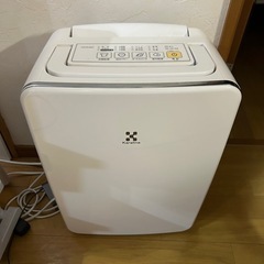 除湿機(汚れあります)
