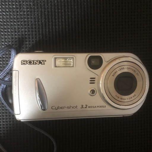 Amazon.com : Sony DSCP72 Cyber-shot 3.2MP Digital Camera w