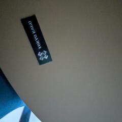 丸テーブルの画像