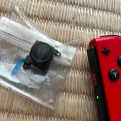  右ジョイコン レッドの画像