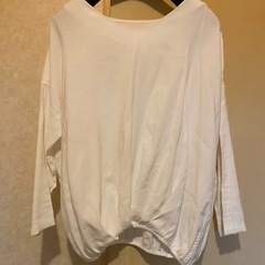 薄手の白vネックカットソー7分丈ビッグシルエットオーバーサイズ春夏ロングTシャツの画像