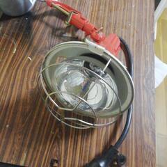 100V 200 W 投光器 使用 少ない