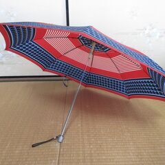 雨傘　折りたたみ　昭和レトロ調柄　使用品の画像