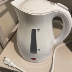 美品❗️ワンプッシュオープン電気ケトル1.2L