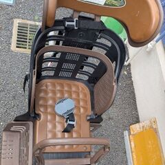 ママチャリ　チャイルドシート付　26インチ　オートライト　内装3段変速の画像