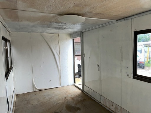 プレハブ 長さ4.7m幅2.3m高さ1.85m千葉県白井市中