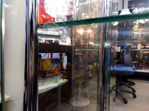 ①札幌市内近郊限定 ガラス コレクションケース 棚板：3段 幅：約42.5