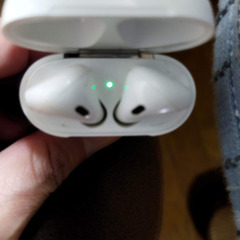 AirPods with charging case  正規品