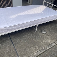 No.69美品✨早いもん勝ち❗️シングルベッド、マット