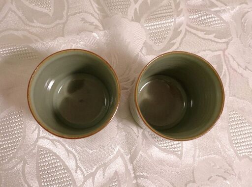 湯飲み2客 (ムギさん) 京王堀之内の食器《茶器》の中古あげます 湯飲み2客 (ムギさん) 京王堀之内の食器《茶器》の中古あげます