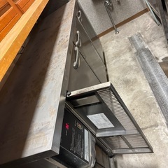 交渉中【ジャンク品】業務用冷蔵庫の画像