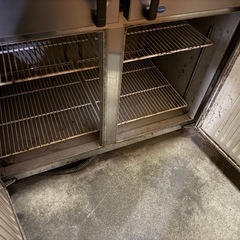 交渉中【ジャンク品】業務用冷蔵庫の画像