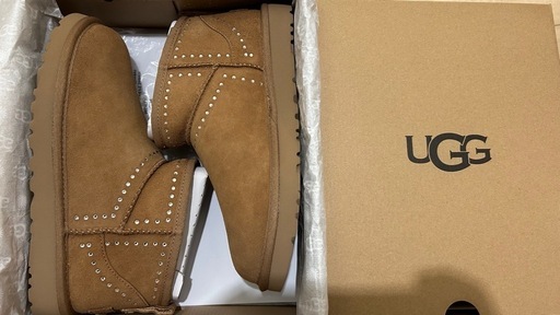 UGG ブーツ (天狐) 鷹ノ子の靴《ブーツ》の中古あげます・譲り UGG ブーツ (天狐) 鷹ノ子の靴《ブーツ》の中古あげます・譲り