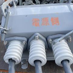 過電流ロック形高圧気中負荷開閉器
形式KLT-PSA-N11
定格短時間耐電流
耐重塩
8 KA
定格電圧
7.2 KV
定格短絡投入電流
定格電流
200
ロック電流値
350 + 50 A
20 KA
定格耐電圧
60 kV
定格過負荷遮断電流
400 A
トリップ装置
ZCT番号
19829
総質量
製造年月
32
2021年8月
防水性
耐水形
製造番号
S107975
株式会社 户上電機製作所
MADE IN CHINA
CNP22372
kgの画像