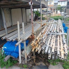 足場板、支柱他接続部品あります‼️の画像