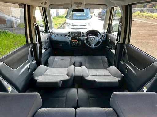 走行10万キロ台！快適なターボ☆月々9千円〜分割払い可❗️ 車検2年  