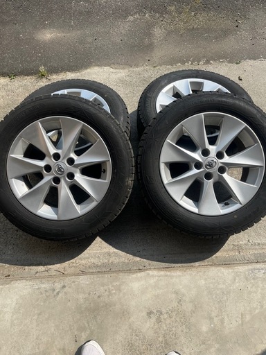 20アルファード純正アルミ