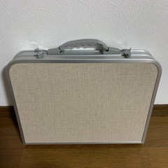 レジャー　テーブル