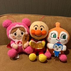 新品　アンパンマン　三体セット