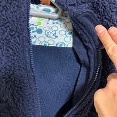 【値下げしました】【Disney】中古　ミッキーふわふわジャンパー　80センチの画像