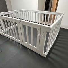赤ちゃん ベビーサークル  ベビールーム ベビーゲート 