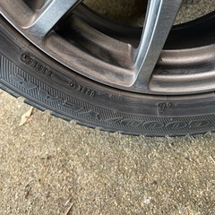 スタットレスタイヤ4本セット(ナット付き)の画像