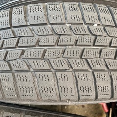 スタットレスタイヤ4本セット(ナット付き)の画像