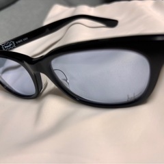 HUF カラーサングラスの画像