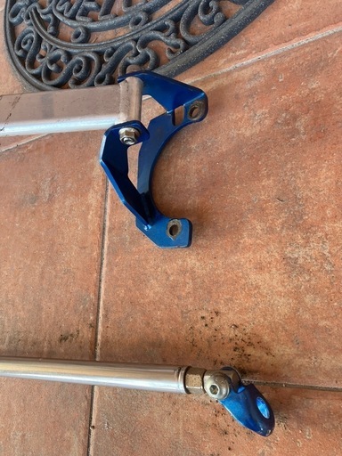 アルトワークスストラットタワーバー