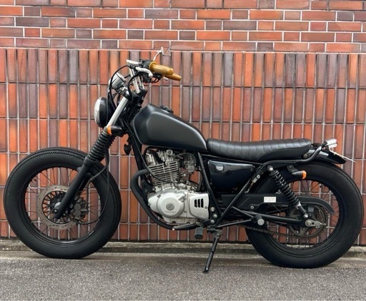 スズキグラストラッカー