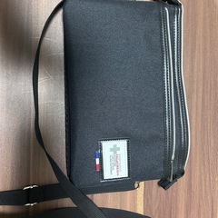 ショルダーバッグ
