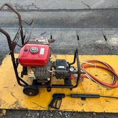 スーパー工業　エンジン　高圧洗浄機　洗車 ガンホース、給水ホース付き　8馬力 SEC-2109 動力噴霧機 ガソリン 強力洗車 ベランダ 外壁 キャリー付き 簡易始動動画あり　宮崎の画像