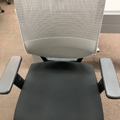 オフィスチェアの画像