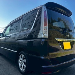 8人乗り☆月々1.1万円〜分割払い可❗️車検2年付き！大人気☆日産 セレナ ハイウェイスター☆8人乗り☆Bluetooth対応ナビ☆走行中DVD見れます☆便利なバックカメラ☆ドラレコ付きのフル装備☆両側電動スライドドア☆クルーズコントロール搭載☆ウィンカーミラー☆フル装備☆事故修復歴無し☆車内広々三列シート‼️の画像