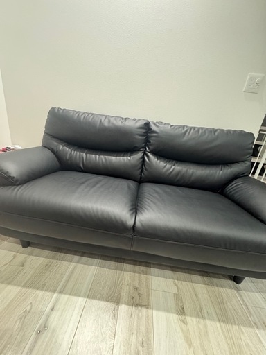 ３人掛けソファー