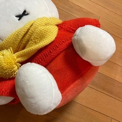 ミッフィー 大きめ　ぬいぐるみ　マフラー　セーター　希少　約60㎝の画像