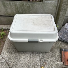 コンテナ