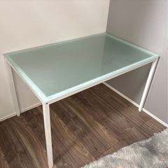 ダイニングテーブル