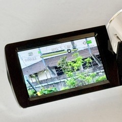 JVC「エブリオ」ビデオカメラ GZ-E140の画像