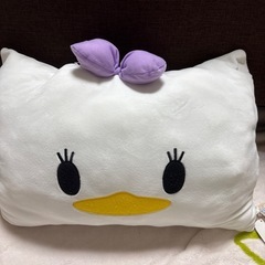 ドナルド&デイジー　クッションの画像