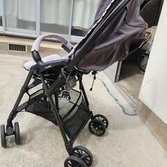 combi ベビーカーの画像