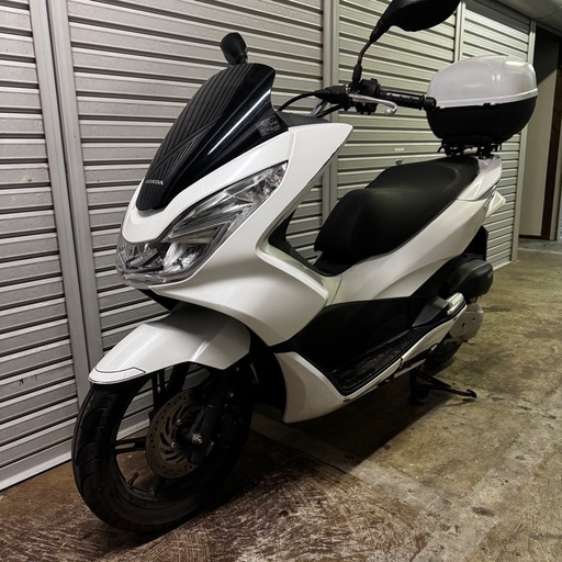 ホンダPCX125 型式JF56 2017年式 ホワイト（お値ごろに良い奴を
