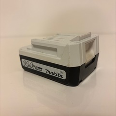 マキタ　バッテリー　14.4V 純正品　BL1413Gの画像