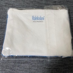 ☆新品・未使用☆ハレクラニ　ポーチ　ブルーの画像