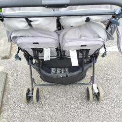 Joie ベビーカー　双子用　レインカバー付きの画像