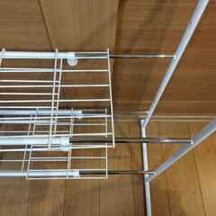 5/8日中にお問い合わせなければ処分します★押し入れ収納　ハンガーラック　棚付きの画像