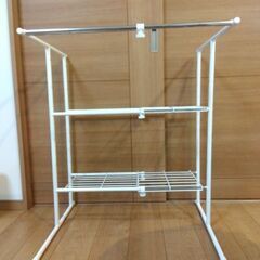 押し入れ収納　ハンガーラック　棚付き